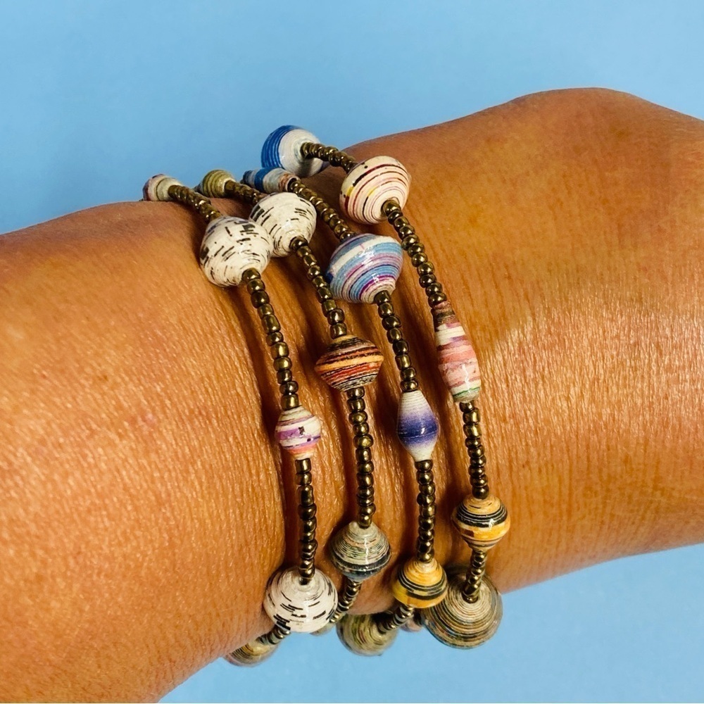 Womens Beaded Stretch Bracelet Light Toned - Picture 3 of 4